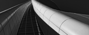 La dialectique négative entre connaissance non réduite et critique sans réserve